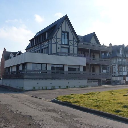 푸빌-쉬르-메르 Le Normandy 아파트 객실 사진